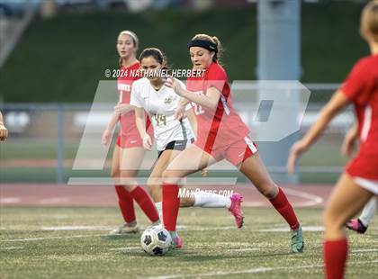 Thumbnail 3 in Mira Costa vs Redondo Union photogallery.