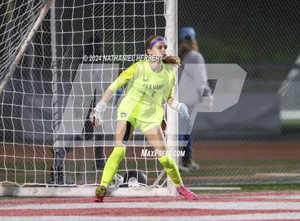 Thumbnail 2 in Mira Costa vs Redondo Union photogallery.