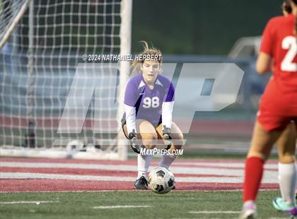 Thumbnail 1 in Mira Costa vs Redondo Union photogallery.