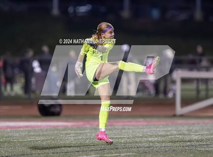 Thumbnail 1 in Mira Costa vs Redondo Union photogallery.