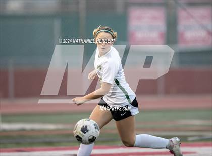 Thumbnail 3 in Mira Costa vs Redondo Union photogallery.