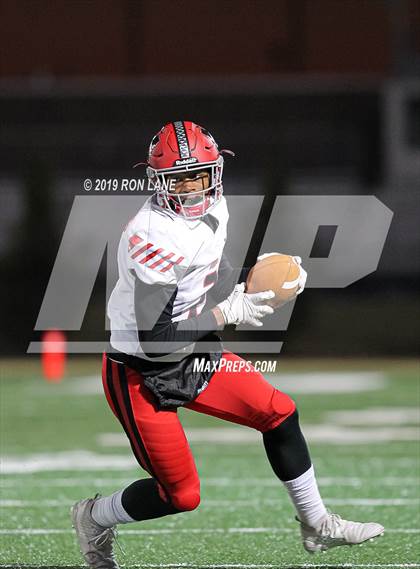 Thumbnail 2 in Mustang @ Putnam City North photogallery.