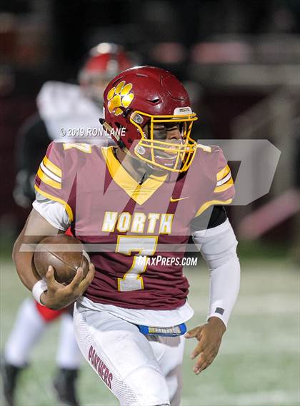 Thumbnail 1 in Mustang @ Putnam City North photogallery.