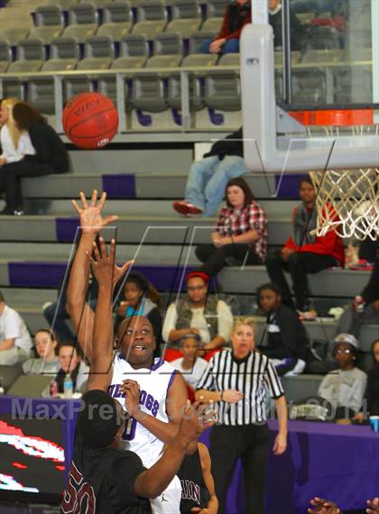 Thumbnail 3 in McLain Science & Tech vs. Fayetteville photogallery.