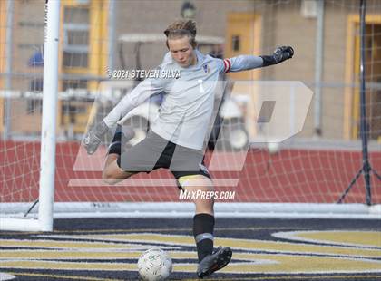 Thumbnail 2 in Cathedral Catholic vs. San Pasqual (CIF SDS Open Division Final) photogallery.