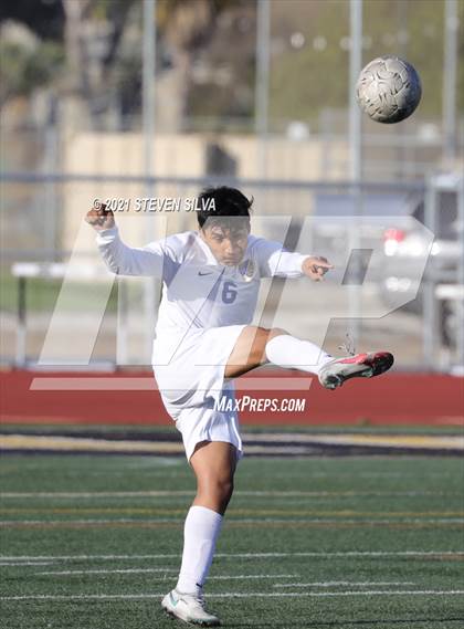 Thumbnail 2 in Cathedral Catholic vs. San Pasqual (CIF SDS Open Division Final) photogallery.
