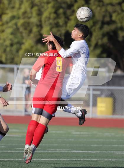 Thumbnail 3 in Cathedral Catholic vs. San Pasqual (CIF SDS Open Division Final) photogallery.