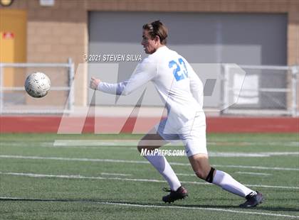 Thumbnail 3 in Cathedral Catholic vs. San Pasqual (CIF SDS Open Division Final) photogallery.