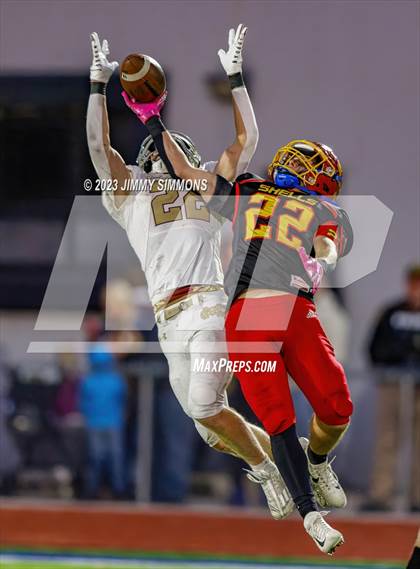 Thumbnail 2 in Mt. Carmel vs Roxana (IHSA 3A Semifinals) photogallery.