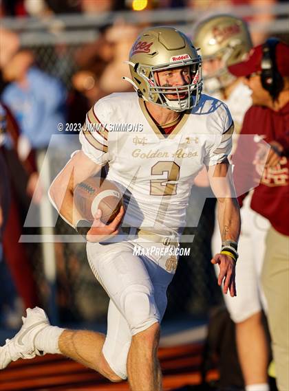 Thumbnail 3 in Mt. Carmel vs Roxana (IHSA 3A Semifinals) photogallery.