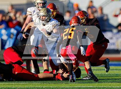Thumbnail 3 in Mt. Carmel vs Roxana (IHSA 3A Semifinals) photogallery.