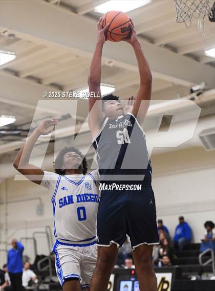 Thumbnail 3 in San Diego vs. San Marcos photogallery.