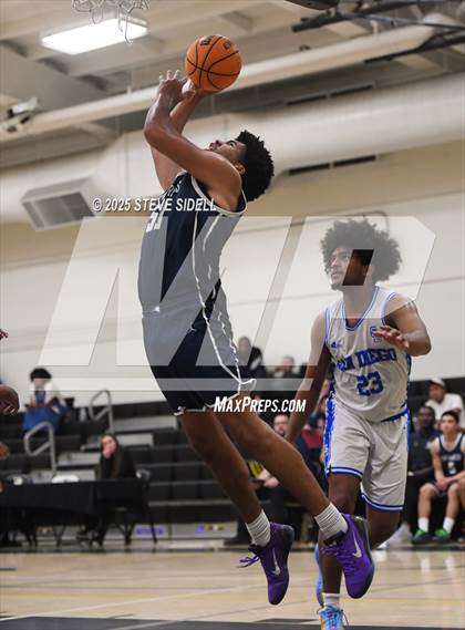 Thumbnail 3 in San Diego vs. San Marcos photogallery.