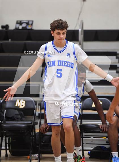 Thumbnail 1 in San Diego vs. San Marcos photogallery.