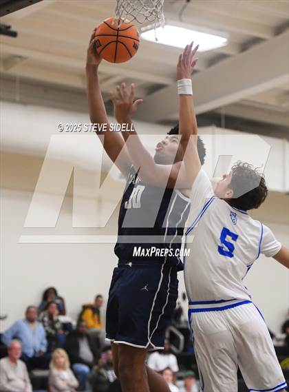 Thumbnail 3 in San Diego vs. San Marcos photogallery.