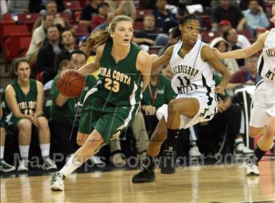 Thumbnail 2 in Mira Costa vs. Archbishop Mitty (CIF State D2 Final) photogallery.