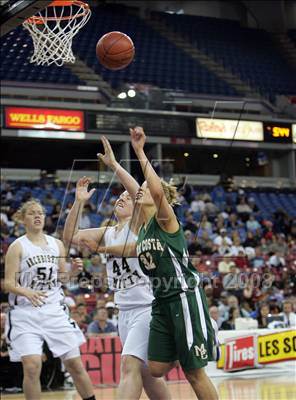 Thumbnail 2 in Mira Costa vs. Archbishop Mitty (CIF State D2 Final) photogallery.