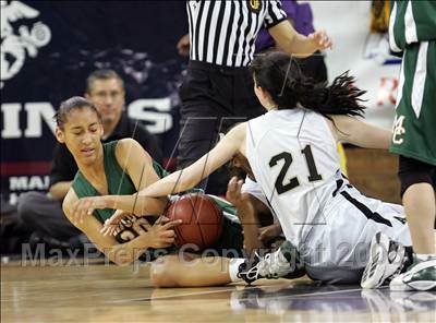 Thumbnail 2 in Mira Costa vs. Archbishop Mitty (CIF State D2 Final) photogallery.
