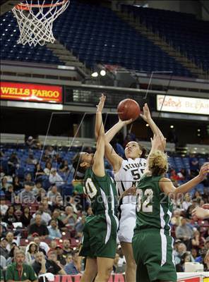 Thumbnail 3 in Mira Costa vs. Archbishop Mitty (CIF State D2 Final) photogallery.