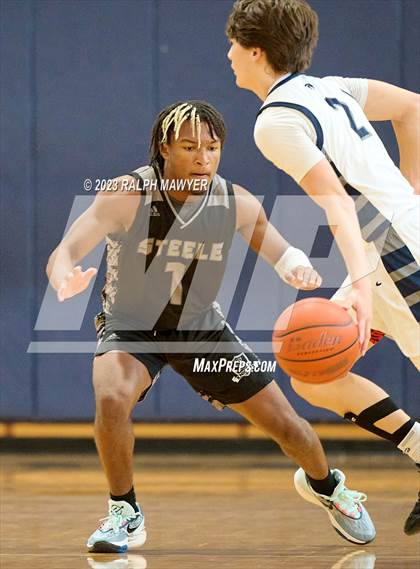 Thumbnail 2 in Steele @ Boerne-Champion photogallery.