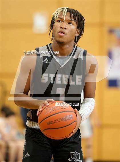 Thumbnail 1 in Steele @ Boerne-Champion photogallery.