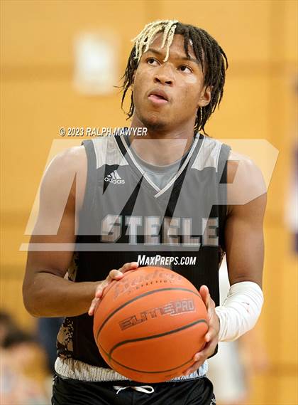 Thumbnail 2 in Steele @ Boerne-Champion photogallery.