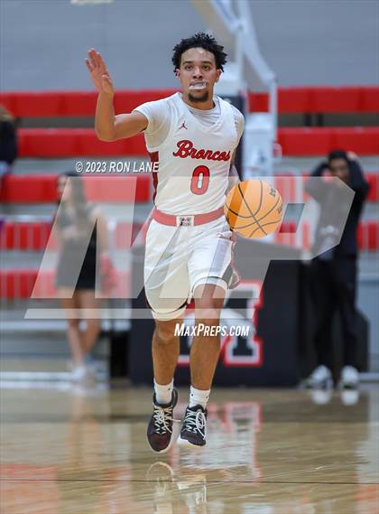 Thumbnail 1 in Westmoore @ Mustang photogallery.