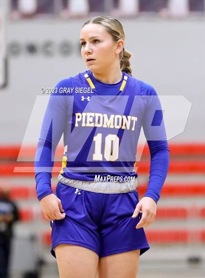 Thumbnail 2 in Piedmont @ Mustang photogallery.