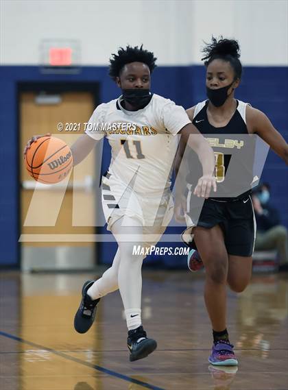 Thumbnail 3 in Shelby vs. Farmville Central (NCHSAA 2A Championship) photogallery.