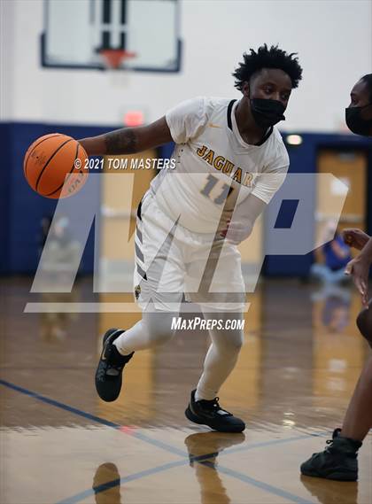 Thumbnail 1 in Shelby vs. Farmville Central (NCHSAA 2A Championship) photogallery.