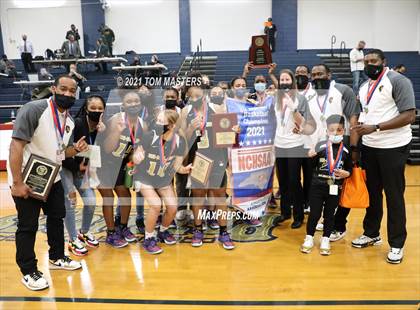 Thumbnail 2 in Shelby vs. Farmville Central (NCHSAA 2A Championship) photogallery.