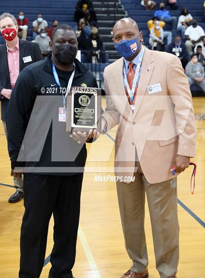 Thumbnail 1 in Shelby vs. Farmville Central (NCHSAA 2A Championship) photogallery.