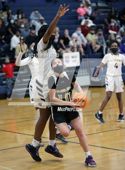 Thumbnail 1 in Shelby vs. Farmville Central (NCHSAA 2A Championship) photogallery.