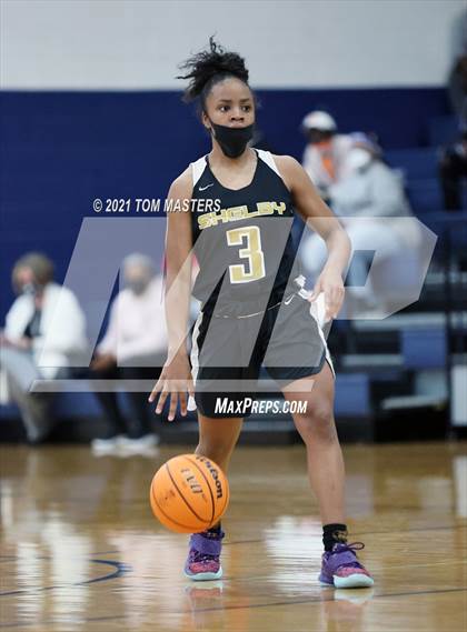 Thumbnail 3 in Shelby vs. Farmville Central (NCHSAA 2A Championship) photogallery.