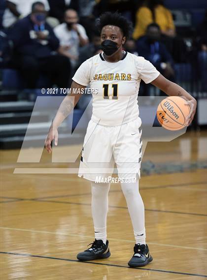 Thumbnail 1 in Shelby vs. Farmville Central (NCHSAA 2A Championship) photogallery.