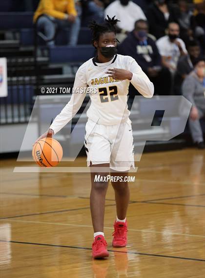 Thumbnail 3 in Shelby vs. Farmville Central (NCHSAA 2A Championship) photogallery.