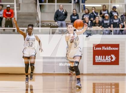 Thumbnail 1 in Guyer vs. Skyline (UIL 6A Regional Quarterfinals Playoff) photogallery.