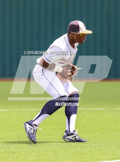 Thumbnail 3 in Sachse vs. Dallas Jesuit (UIL 6A Bi-District Playoff) photogallery.