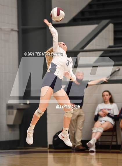 Thumbnail 3 in Baptist Prep @ Perryville photogallery.