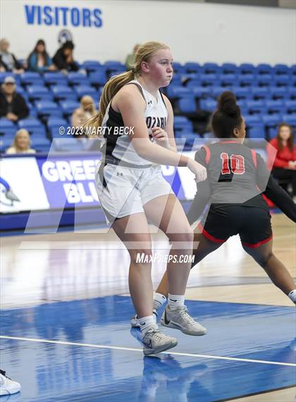 Thumbnail 2 in Central vs Ozark (Bill Rowe's Queen City Showcase) photogallery.