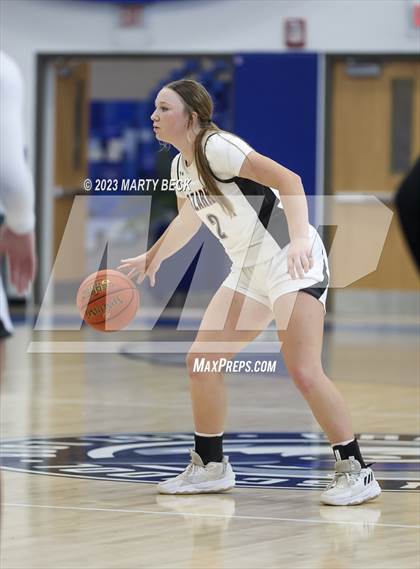 Thumbnail 2 in Central vs Ozark (Bill Rowe's Queen City Showcase) photogallery.