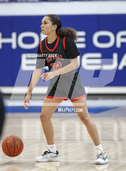 Thumbnail 1 in Central vs Ozark (Bill Rowe's Queen City Showcase) photogallery.