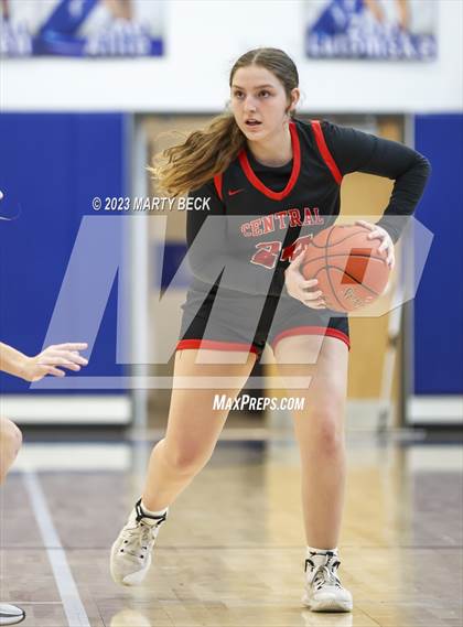 Thumbnail 3 in Central vs Ozark (Bill Rowe's Queen City Showcase) photogallery.