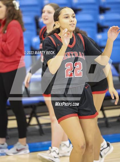 Thumbnail 3 in Central vs Ozark (Bill Rowe's Queen City Showcase) photogallery.