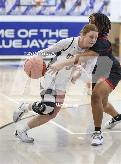 Thumbnail 3 in Central vs Ozark (Bill Rowe's Queen City Showcase) photogallery.