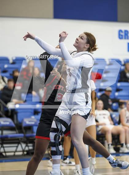 Thumbnail 1 in Central vs Ozark (Bill Rowe's Queen City Showcase) photogallery.