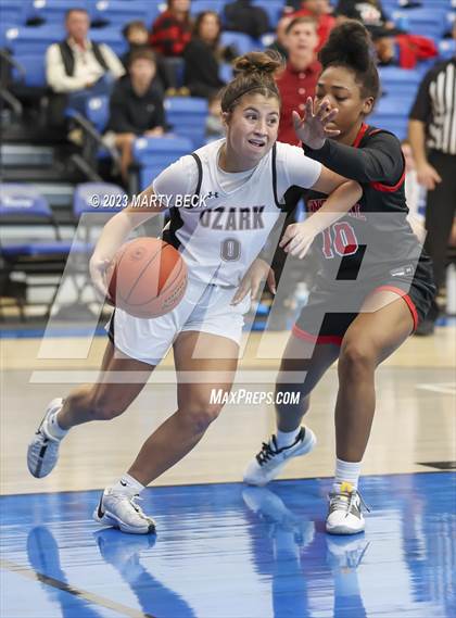 Thumbnail 2 in Central vs Ozark (Bill Rowe's Queen City Showcase) photogallery.