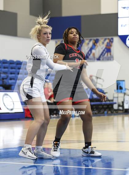 Thumbnail 2 in Central vs Ozark (Bill Rowe's Queen City Showcase) photogallery.