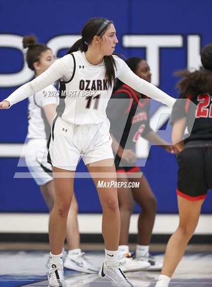 Thumbnail 1 in Central vs Ozark (Bill Rowe's Queen City Showcase) photogallery.