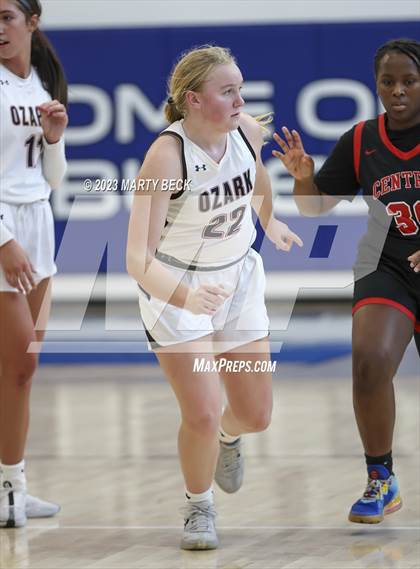 Thumbnail 1 in Central vs Ozark (Bill Rowe's Queen City Showcase) photogallery.